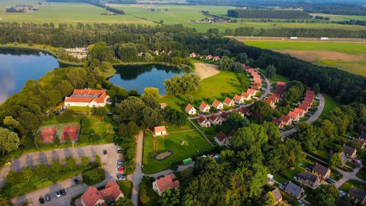 Het Huys Ewijk Mooi Luxe En Een Laadpaal Esterno foto
