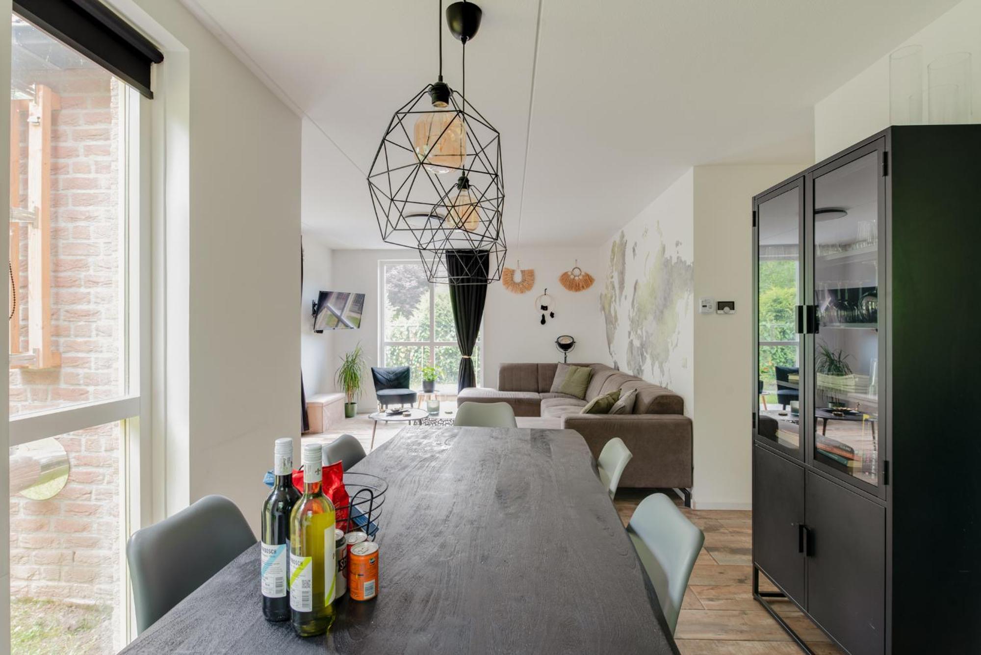 Het Huys Ewijk Mooi Luxe En Een Laadpaal Esterno foto