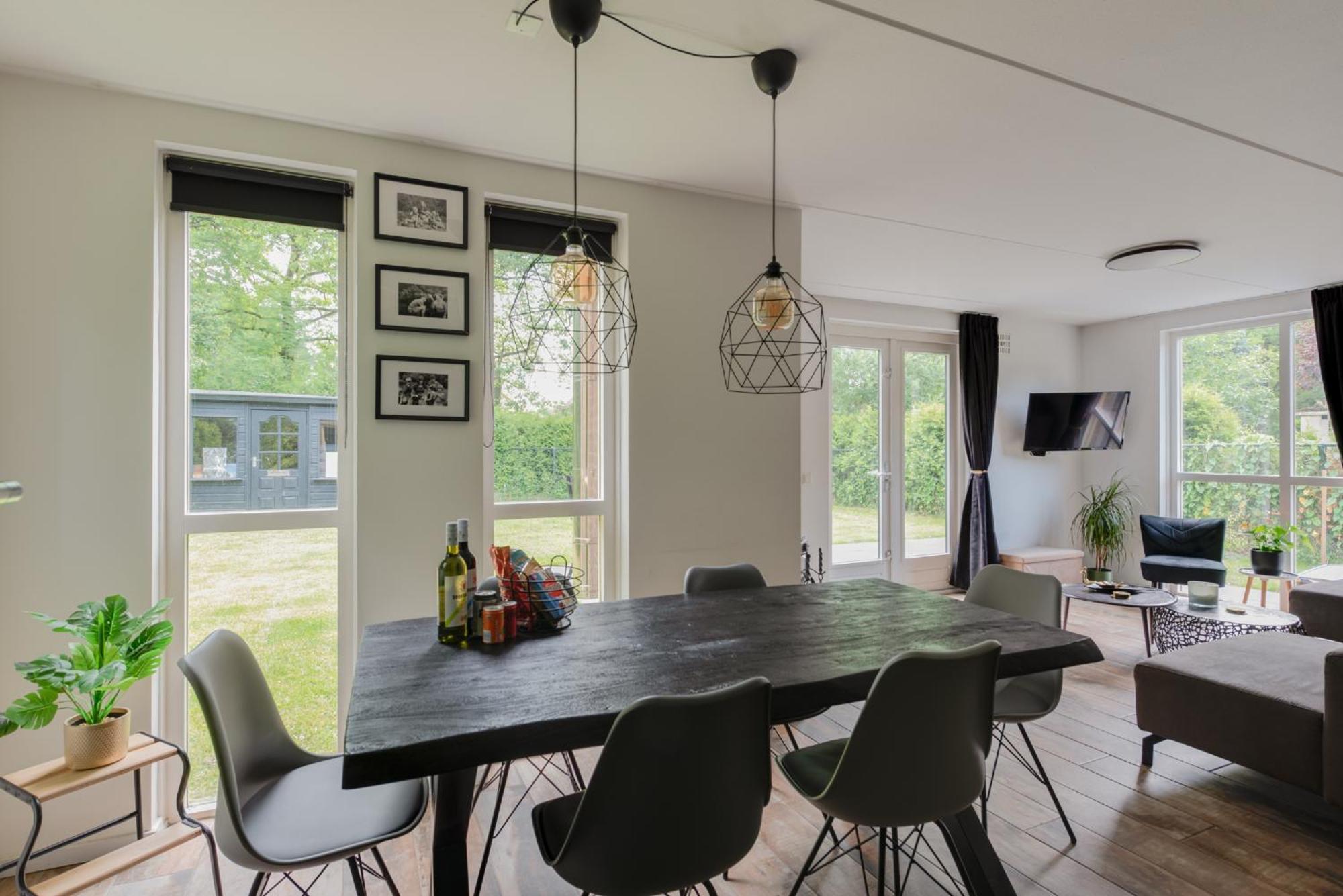 Het Huys Ewijk Mooi Luxe En Een Laadpaal Esterno foto