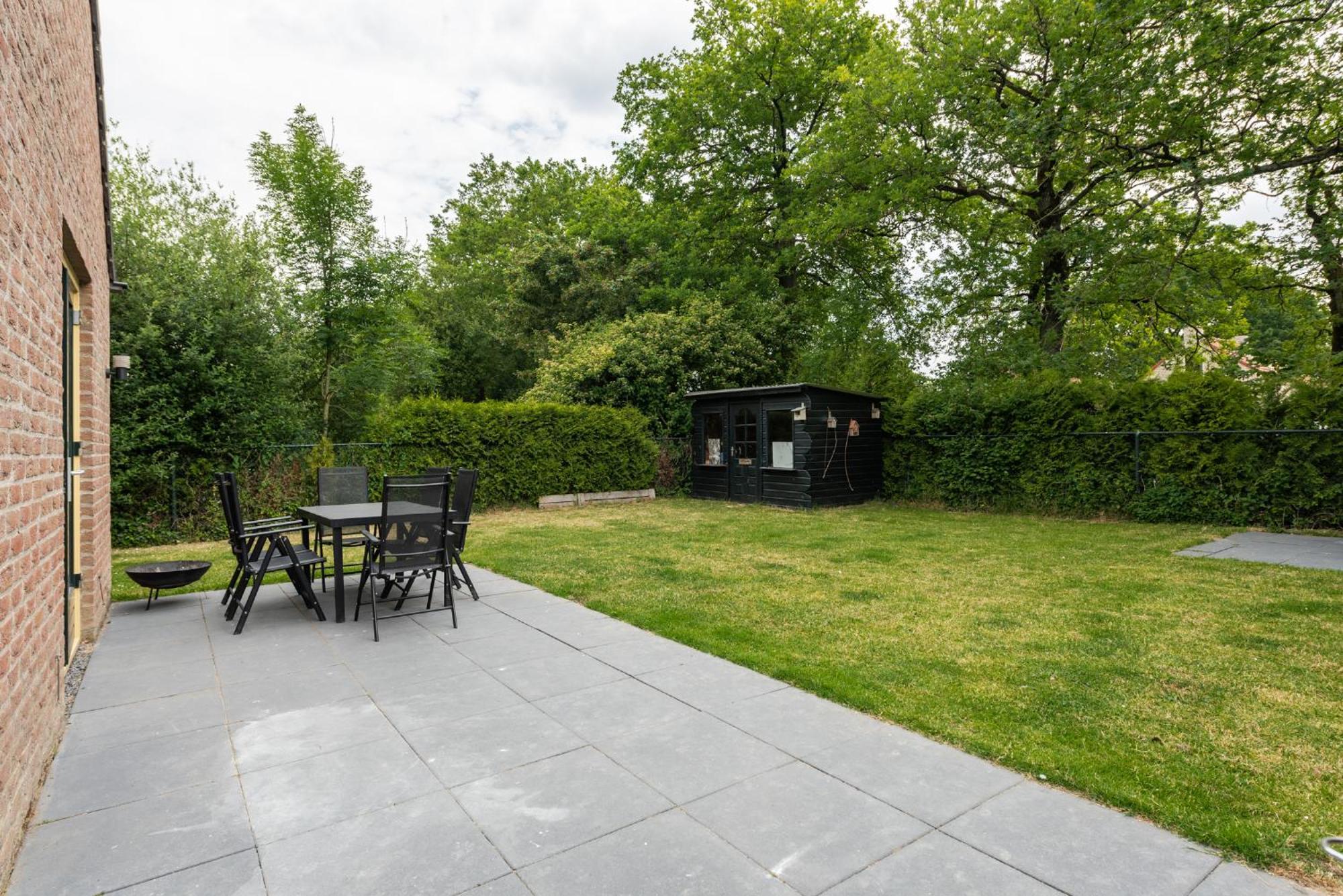 Het Huys Ewijk Mooi Luxe En Een Laadpaal Esterno foto